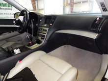 Load image into Gallery viewer, CD CHANGER Infiniti G35 2007 07 2008 08 - NW136983
