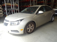 Load image into Gallery viewer, SPEEDOMETER CLUSTER Chevrolet Cruze 2013 13 2014 14 - NW158630
