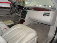 Load image into Gallery viewer, ABS Pump Buick Lucerne 2008 - NW21
