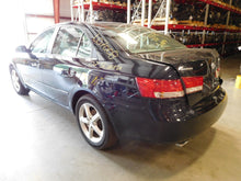 Load image into Gallery viewer, RADIO Hyundai Sonata 2006 06 2007 07 AM/FM/CD/MP3 - NW137471
