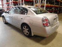 Load image into Gallery viewer, BODY CONTROL MODULE Nissan Altima 2005 05 - NW30993
