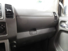 Load image into Gallery viewer, REAR WIPER MOTOR Pathfinder 2005 05 2006 06 2007 07 08 09 10 11 12 - NW203952
