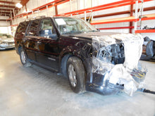 Load image into Gallery viewer, TRANSFER CASE Lincoln Navigator 2006 06 - NW176581

