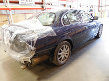 Load image into Gallery viewer, Body control module Jaguar S Type 2000 00 - NW32754
