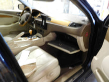 Load image into Gallery viewer, Body control module Jaguar S Type 2000 00 - NW32754
