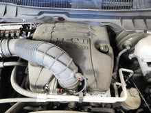 Load image into Gallery viewer, FOG LAMP LIGHT 1500 Pickup 2500 Pickup 3500 Pickup 09-18 Bumper Mounted Right - NW81427
