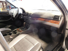 Load image into Gallery viewer, Fog Light BMW 320i 330i 325i 2002 02 2003 03 2004 04 2005 05 - NW82035
