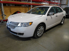 Load image into Gallery viewer, [INVENTORYCAR_YEAR_MAKE_MODEL] FOG LAMP LIGHT - NW81687
