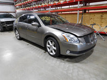Load image into Gallery viewer, Parklamp Nissan Maxima 2004 04 2005 05 2006 06 Left - NW82621
