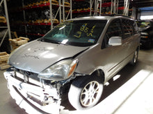 Load image into Gallery viewer, AMPLIFIER Toyota Sienna 2004 04 2005 05 - NW140030
