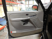 Load image into Gallery viewer, FOG LAMP LIGHT Suburban 1500 Tahoe Grand Prix Sunfire 94-06 Bumper Mounted - NW81535
