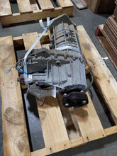 Load image into Gallery viewer, Mass Air Flow Sensor Meter MAF Q7 TT CC Passat Touareg 06-15 - NW5695
