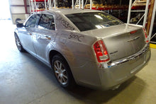 Load image into Gallery viewer, Transfer Case Dodge 300C 2013 - NW176383
