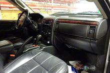 Load image into Gallery viewer, AMPLIFIER Jeep Grand Cherokee 2003 03 2004 04 - NW135106
