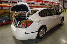 Load image into Gallery viewer, Fog Light Sentra Maxima Rogue 2007 07 2008 08 2009 09 10 11 12 13 Right - NW292593
