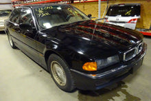 Load image into Gallery viewer, CD CHANGER BMW 740i 750i 1993 93 1994 94 95 96 97 98 - NW136699
