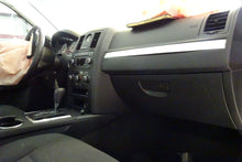 Load image into Gallery viewer, PARKLAMP Chrysler 300 2005 05 2006 06 2007 07 2008 08 09 10 11 12 Right - NW81372
