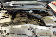 Load image into Gallery viewer, PARKLAMP Chrysler 300 2005 05 2006 06 2007 07 2008 08 09 10 11 12 Left - NW81371
