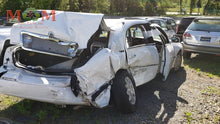 Load image into Gallery viewer, Engine Motor  LINCOLN &amp; TOWN CAR 2010 - MM2380693
