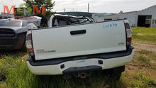 Load image into Gallery viewer, ECU ECM COMPUTER Tacoma 2012 12 Auto - MM2401101
