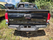 Load image into Gallery viewer, TRANSFER CASE Toyota Tacoma 2016 16 2017 17 2018 18 2019 19 - MM2495661
