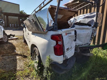 Load image into Gallery viewer, Engine Motor  SILVERADO 1500 PICKUP 2020 - MM2505023
