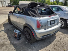 Load image into Gallery viewer, BODY CONTROL COMPUTER Mini Cooper 2005 05 2006 06 2007 07 08 Convertible - MM2474410
