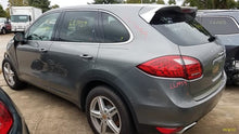 Load image into Gallery viewer, Transfer Case  PORSCHE CAYENNE 2014 - MM2559184
