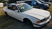 Load image into Gallery viewer, AC COMPRESSOR BMW 740i 1995 95 1996 96 1997 97 - MM2468745
