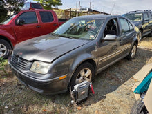 Load image into Gallery viewer, ECU ECM COMPUTER Jetta Golf 2003 03 2004 04 Auto - MM2548303
