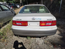Load image into Gallery viewer, AC COMPRESSOR Camry Avalon ES300 Solara 94 95 96 - 03 - MM2543975
