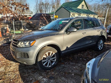 Load image into Gallery viewer, Alternator Volkswagen Touareg 2013 - MM2577874
