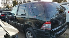 Load image into Gallery viewer, AC COMPRESSOR Mercedes ML320 ML500 2002 02 03 04 05 - MM2617180
