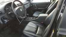 Load image into Gallery viewer, AC COMPRESSOR Mercedes ML320 ML500 2002 02 03 04 05 - MM2617180
