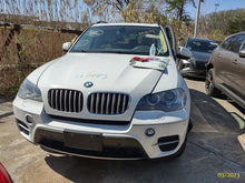 Load image into Gallery viewer, TRANSFER CASE BMW X5 X6 2013 13 2014 14 - MM2698424
