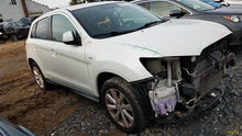 Load image into Gallery viewer, TRANSFER CASE - MM2618176
