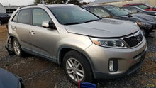 Load image into Gallery viewer, AC A/C AIR CONDITIONING COMPRESSOR Santa Fe Sorento 2012-2018 - MM2616003
