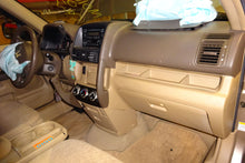 Load image into Gallery viewer, TRANSFER CASE Honda CR-V 2005 05 2006 06 - NW176866
