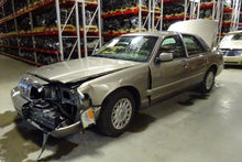Load image into Gallery viewer, Lamp Computer Grand Marquis Crown Victoria 2003 03 2004 04 - NW27641

