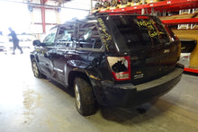 Load image into Gallery viewer, Fog Light Aspen Grand Cherokee Durango Dakota 2005 05 2006 06 07 08 09 10 - NW81579
