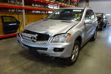 Load image into Gallery viewer, FOG LAMP LIGHT C230 C240 C280 C320 C350 C55 CLS500 05-11 Bumper Mounted - NW83151
