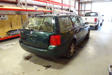 Load image into Gallery viewer, POWER STEERING PUMP AUDI A4 PASSAT 97 98 99 00 01 02 03 - NW164192
