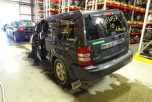 Load image into Gallery viewer, SIDE MARKER LAMP LIGHT Liberty 2008-2012 Bumper Mounted Right - NW81643
