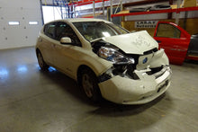 Load image into Gallery viewer, SIDE MARKER LAMP LIGHT Cube Juke Leaf 09-14 Fender Mounted - NW82579
