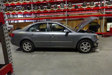 Load image into Gallery viewer, BODY CONTROL MODULE Hyundai Sonata 2006 06 2007 07 - NW32333

