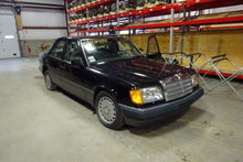 Load image into Gallery viewer, PARKLAMP Mercedes 260E 300E 300D 86 87 88 - 92 93 Right - NW83235
