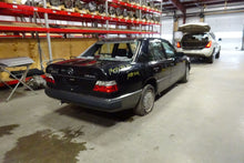 Load image into Gallery viewer, PARKLAMP Mercedes 260E 300E 300D 86 87 88 - 92 93 Right - NW83235
