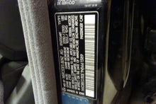 Load image into Gallery viewer, PARKLAMP Mercedes 260E 300E 300D 86 87 88 - 92 93 Right - NW83235
