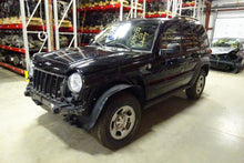 Load image into Gallery viewer, TRANSFER CASE Jeep Liberty 02 03 04 05 06 07 - NW506134
