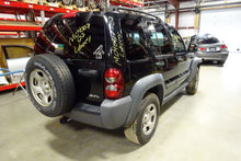 Load image into Gallery viewer, TRANSFER CASE Jeep Liberty 02 03 04 05 06 07 - NW506134
